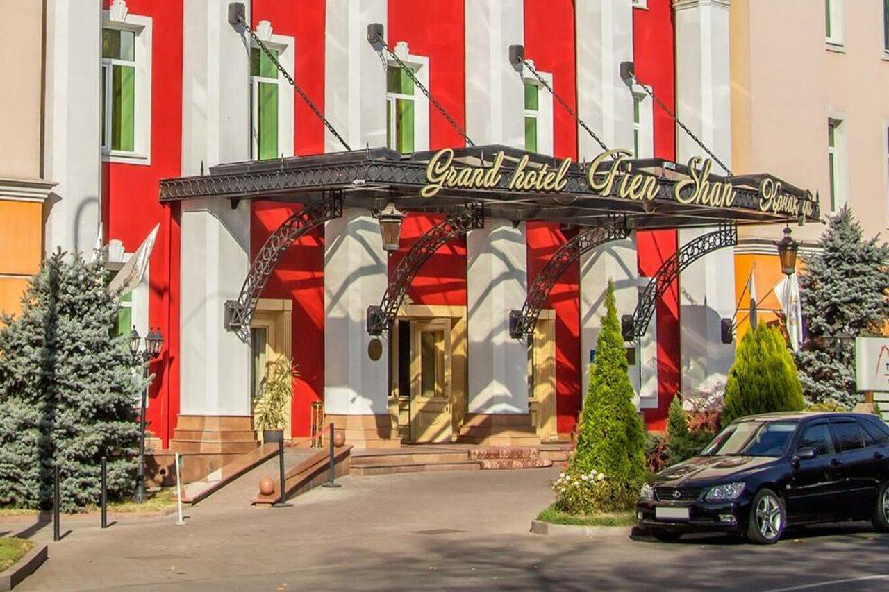 Grand Tien Shan Hotel Almaty Exterior foto